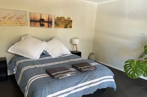 Photo of property in 4 Gails Drive, Okura, Albany, 0792