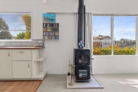 Photo of property in 2 Knox Place, Greerton, Tauranga, 3112