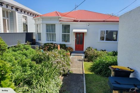 Photo of property in 30 Hiropi Street, Newtown, Wellington, 6021
