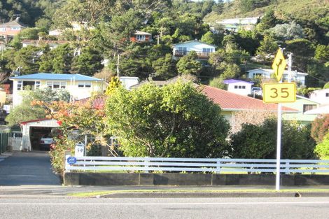 Photo of property in 59 Stokes Valley Road, Stokes Valley, Lower Hutt, 5019