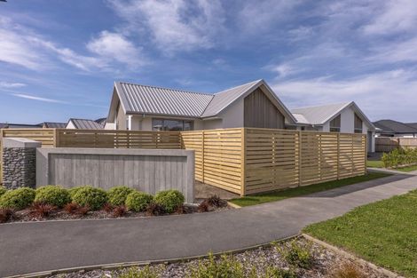 Photo of property in 39 River Stone Drive, Halswell, Christchurch, 8025