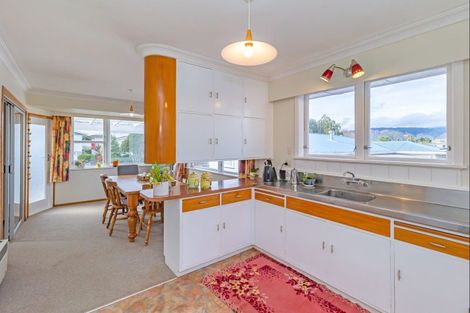 Photo of property in 34 Highbury Drive, Levin, 5510