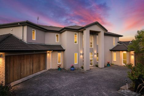 Photo of property in 41 Sapperton Drive, Henderson, Auckland, 0612