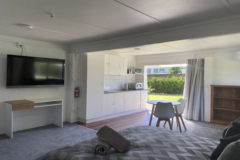 Photo of property in 22 Linklater Avenue, Bellevue, Tauranga, 3110