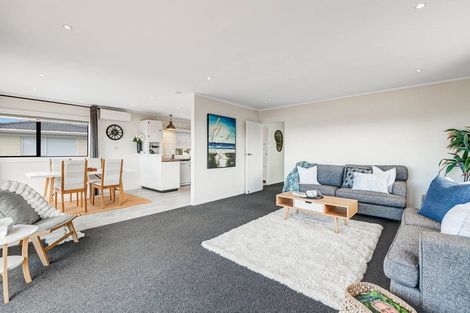 Photo of property in 93 Stanmore Bay Road, Stanmore Bay, Whangaparaoa, 0932