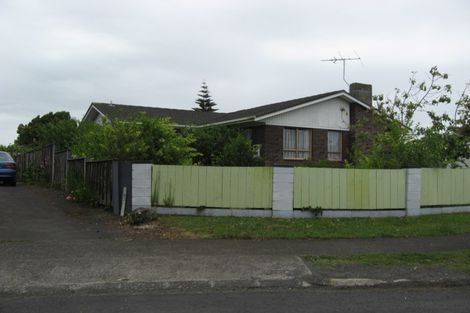 Photo of property in 15 Vimy Place, Mangere, Auckland, 2022