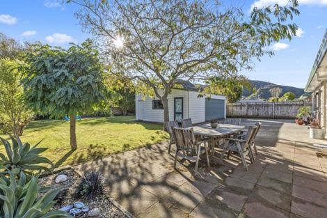 Photo of property in 34 Mary Huse Grove, Manor Park, Lower Hutt, 5019