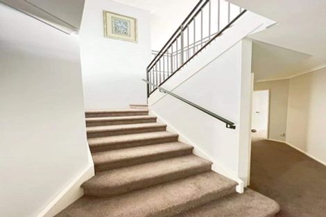 Photo of property in 4/124 Pakuranga Road, Pakuranga, Auckland, 2010