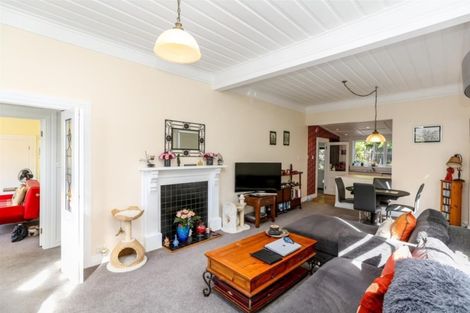 Photo of property in 18 Bracken Street, New Plymouth, 4310