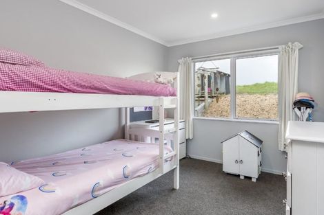 Photo of property in 12 Kuaka Crescent, Mangawhai, 0505