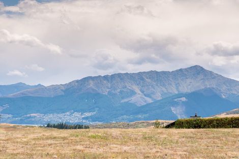 Photo of property in 10 Glenfiddich Road, Jacks Point, Queenstown, 9371