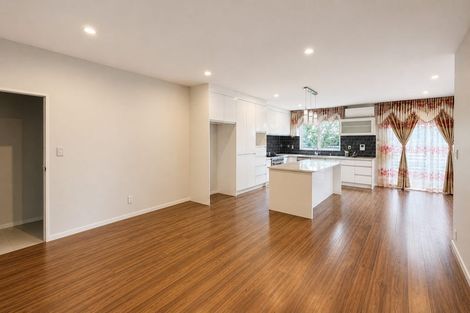 Photo of property in 51 Kerrykeel Drive, Flat Bush, Auckland, 2019