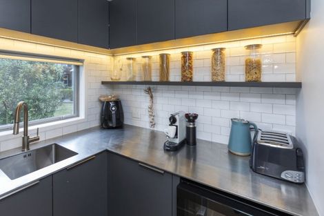 Photo of property in 18 Millpond Place, Parklands, Christchurch, 8083