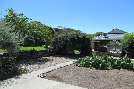 Photo of property in 59 Kamaka Crescent, Bridge Hill, Alexandra, 9320