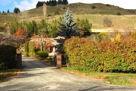 Photo of property in The Turret, 712 Lake Hayes-arrow Junction Highway, Lake Hayes, Queenstown, 9371