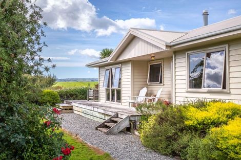 Photo of property in 345 Waihakeke Road, Waihakeke, Carterton, 5792