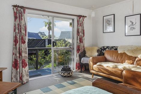 Photo of property in 1 Garnet Drive, Papamoa Beach, Papamoa, 3118