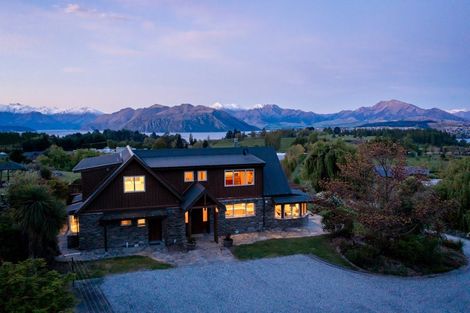 Photo of property in 56 Oak Lane, Wanaka, 9305