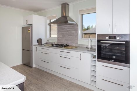 Photo of property in 80 Golden Shore Place, Coromandel, 3506