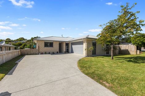 Photo of property in 42 Fairfax Crescent, Pyes Pa, Tauranga, 3112