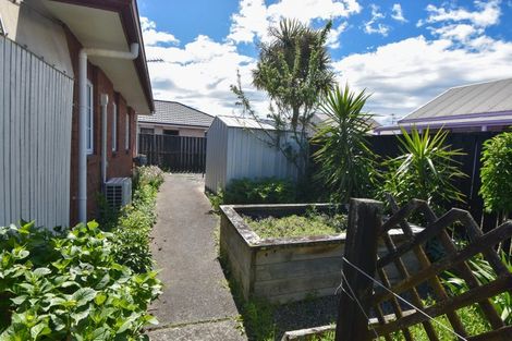 Photo of property in 72 Pembroke Street, Carterton, 5713