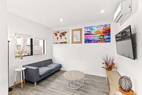 Photo of property in 15c Arney Road, Ranui, Auckland, 0612