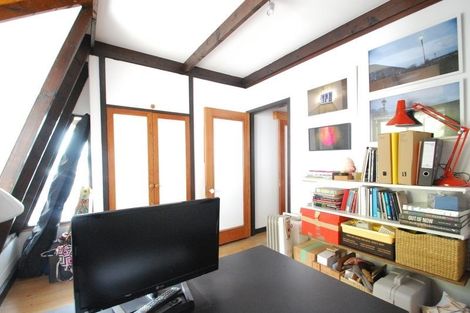 Photo of property in 9a Pitarua Street, Thorndon, Wellington, 6011