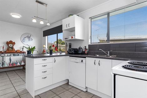 Photo of property in 27 Sylvania Drive, Matua, Tauranga, 3110