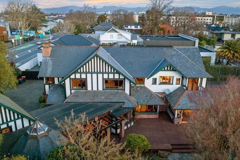 Photo of property in 283 Papanui Road, Merivale, Christchurch, 8052