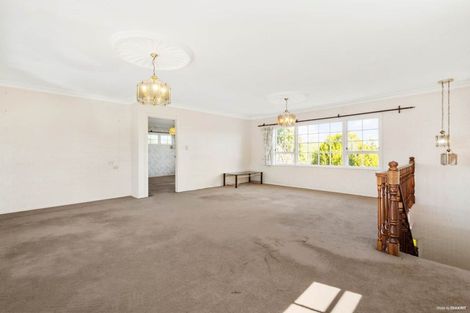 Photo of property in 5 Diosma Place, Botany Downs, Auckland, 2010