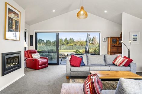 Photo of property in 21 Jarrett Terrace, Leamington, Cambridge, 3432