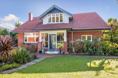 Photo of property in 77 Pohutukawa Street, Woburn, Lower Hutt, 5011