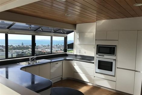 Photo of property in 18 Savoy Road, Orewa, 0931