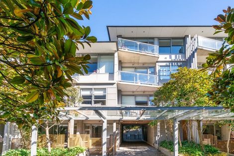 Photo of property in Revolucion Apartments, 404/28s Torrens Terrace, Mount Cook, Wellington, 6011