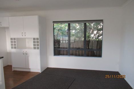 Photo of property in 27 Brougham Place, West Harbour, Auckland, 0618