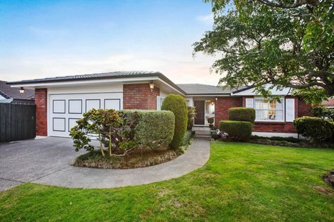 Photo of property in 5 Essington Place, Half Moon Bay, Auckland, 2012