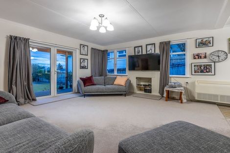 Photo of property in 27 Macarthur Street, Levin, 5510