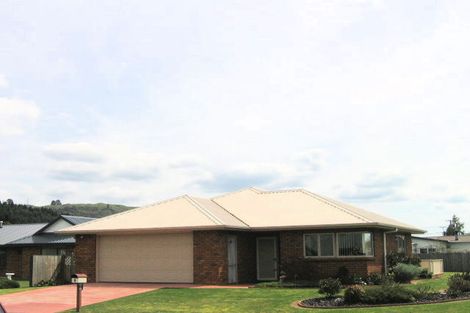 Photo of property in 1 Ashmore Place, Fairy Springs, Rotorua, 3015