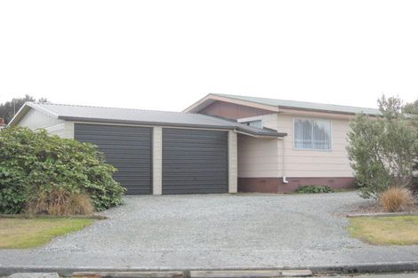 Photo of property in 12 Henry Street, Te Anau, 9600