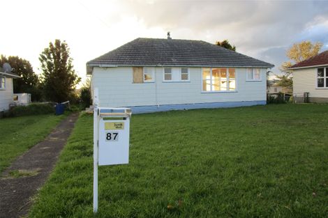 Photo of property in 87 Eversleigh Road, Belmont, Auckland, 0622