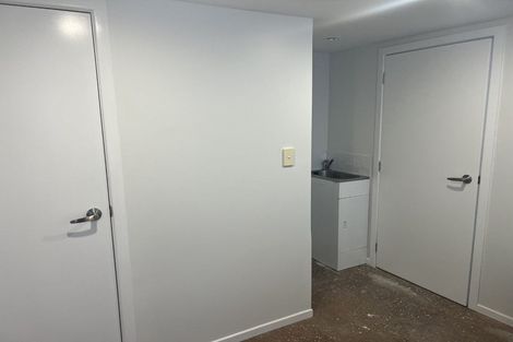 Photo of property in 1/15 Beulah Avenue, Rothesay Bay, Auckland, 0630