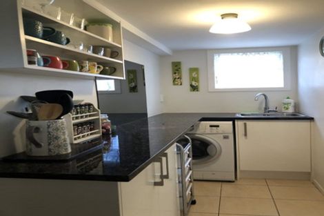 Photo of property in 11 Castaing Crescent, Te Atatu South, Auckland, 0610