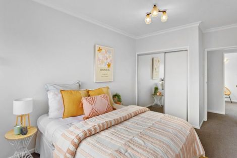 Photo of property in 9 Moana Road, Paraparaumu, 5032