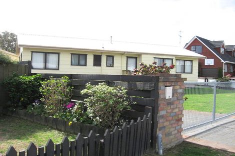 Photo of property in 75 Aorangi Road, Paraparaumu, 5032