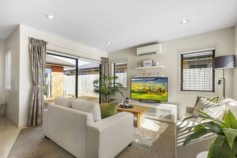 Photo of property in 2 Southbrook Close, Glenview, Hamilton, 3206