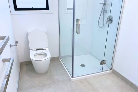 Photo of property in 12 Mokopiko Court, Beach Haven, Auckland, 0626