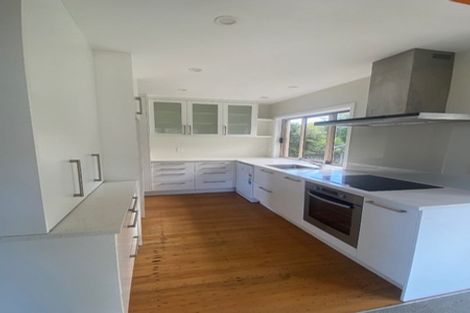 Photo of property in 16 Bentley Avenue, Glenfield, Auckland, 0629