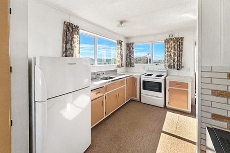 Photo of property in 34 Linklater Avenue, Foxton Beach, Foxton, 4815