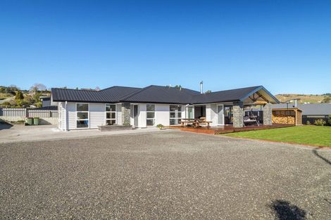 Photo of property in 2 Chatham Street, Waihola, Milton, 9073