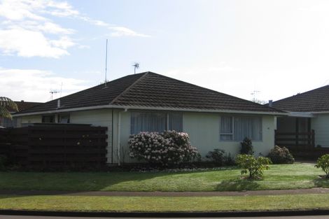Photo of property in 10 Haast Place, Awapuni, Palmerston North, 4412